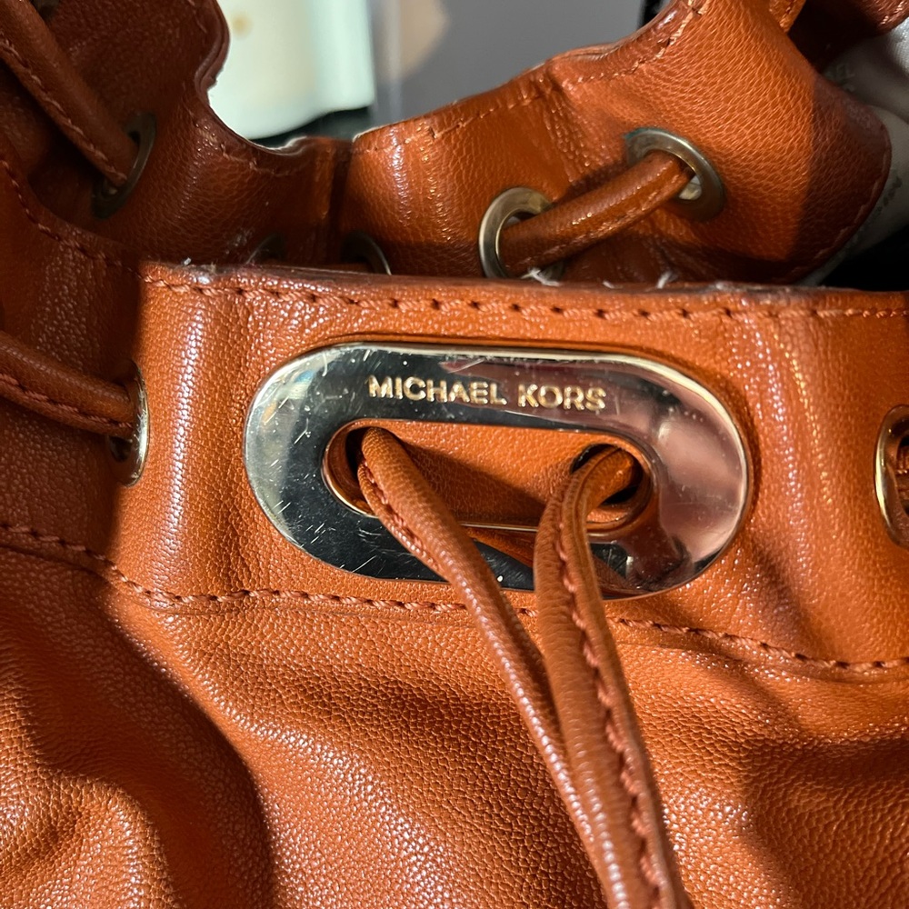 Michael Kors - Picture 2 of 8